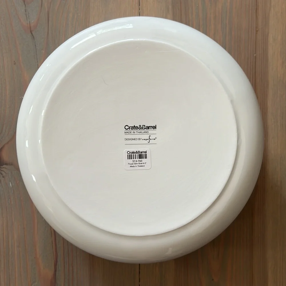 Crate & Barrel with Sagaform Pause 8.5” Bowl NWT